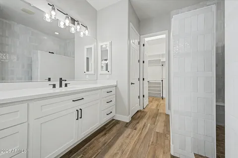$1,047,500 | 24011 North 24th Place, Phoenix, AZ 85024