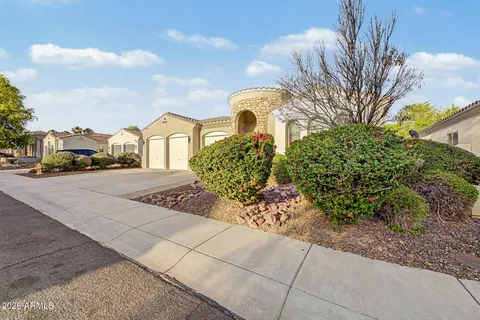 $1,047,500 | 24011 North 24th Place, Phoenix, AZ 85024