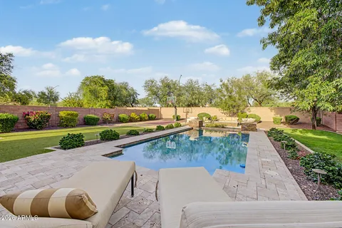 $1,047,500 | 24011 North 24th Place, Phoenix, AZ 85024