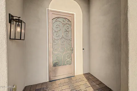 $1,047,500 | 24011 North 24th Place, Phoenix, AZ 85024