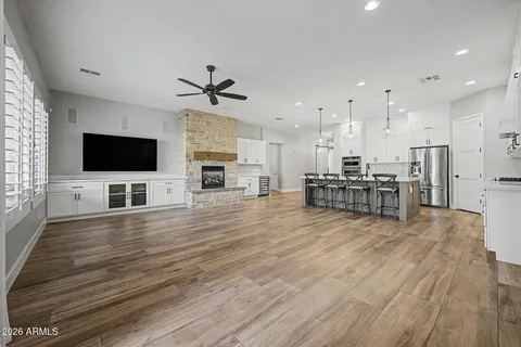 $1,047,500 | 24011 North 24th Place, Phoenix, AZ 85024