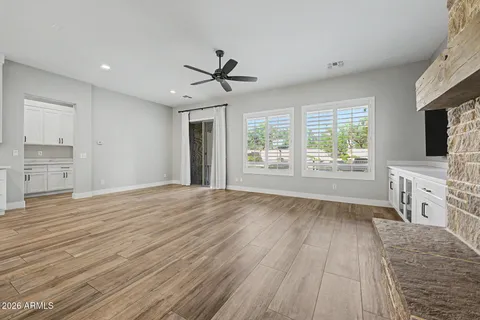 $1,047,500 | 24011 North 24th Place, Phoenix, AZ 85024