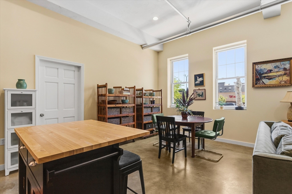 960 Broadway, Unit 2 Chelsea, MA 02150 - Photo 4 of 19