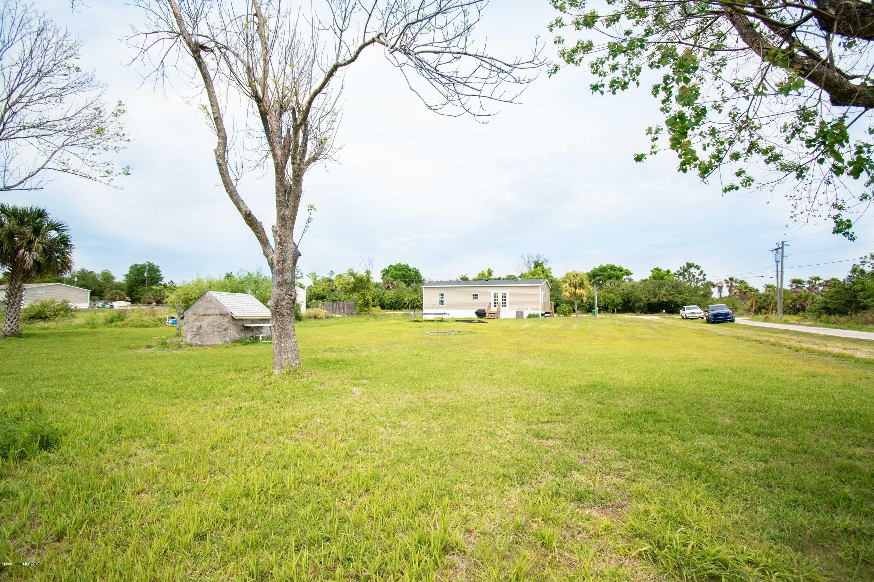 2695 Brockett Road Mims, FL 32754 - Photo 20 of 22 55576600_2374389889496632_70348694368383