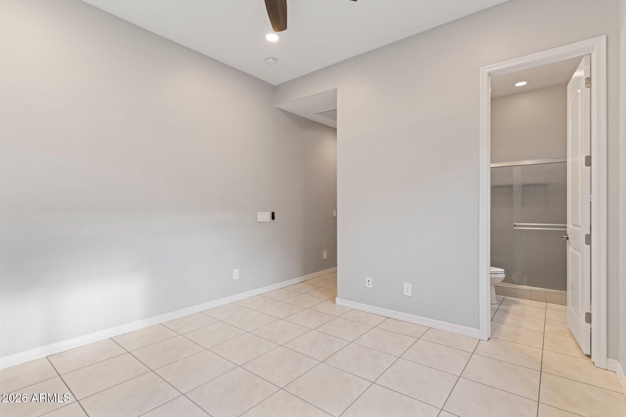 719 East Summerside Road Phoenix, AZ 85042 - Photo 28 of 39 Bedroom 4