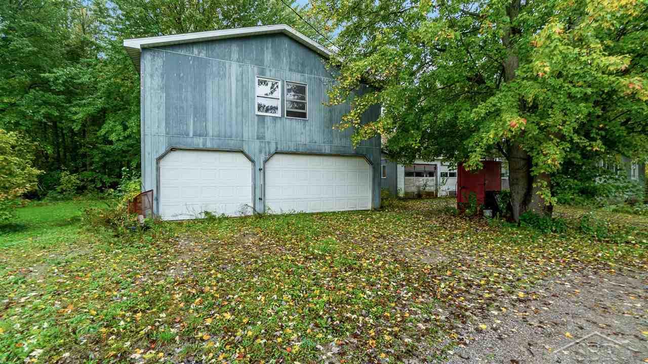 11853 Pierce Road Freeland, MI 48623 - Photo 3 of 4 50057498-2.JPG