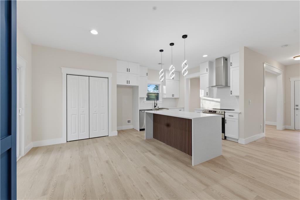 1043 McCalla Street Northeast Conyers, GA 30012 - Photo 5 of 56