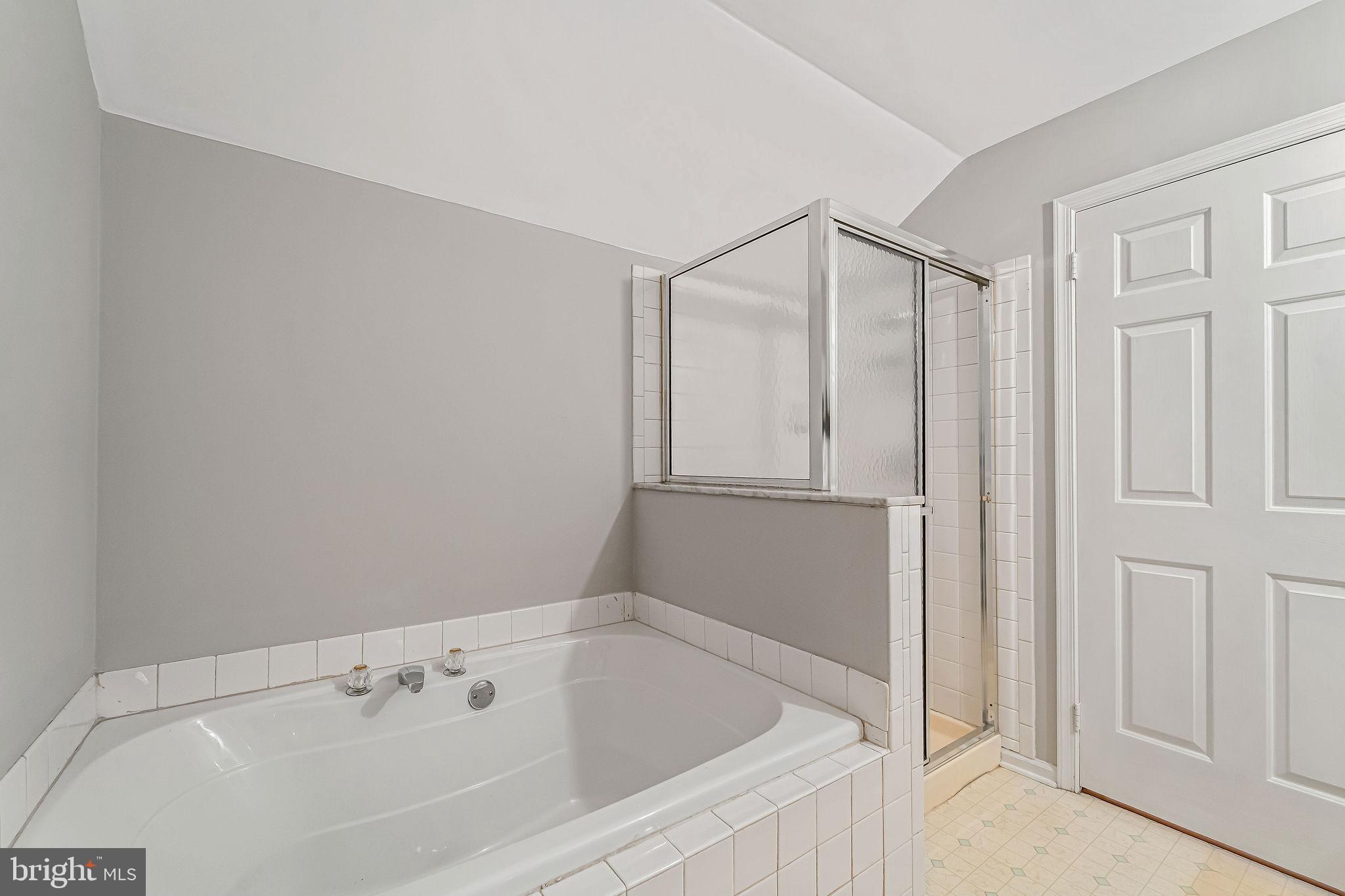 4401 Aberdeen Lane Blackwood, NJ 08012 - Photo 26 of 29 a bathroom with a bathtub and a shower