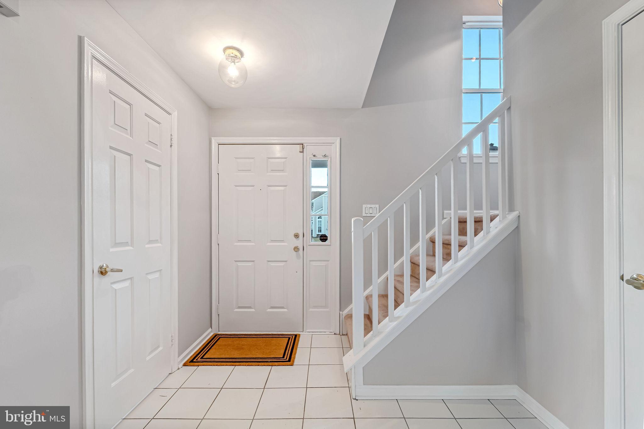 4401 Aberdeen Lane Blackwood, NJ 08012 - Photo 4 of 29 a view of an entryway