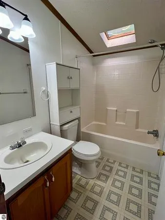 $159,900 | 1404 Taxiway Delta, Lake City, MI 49651