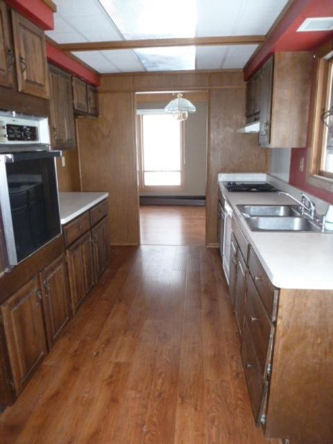 1719 East Tyler Road Hart, MI 49420 - Photo 3 of 16 5-Kitchen - Pic 2