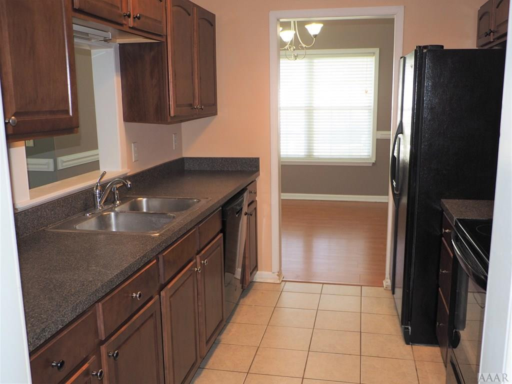 981 Scott Road Elizabeth City, NC 27909 - Photo 4 of 14 KITCHEN
