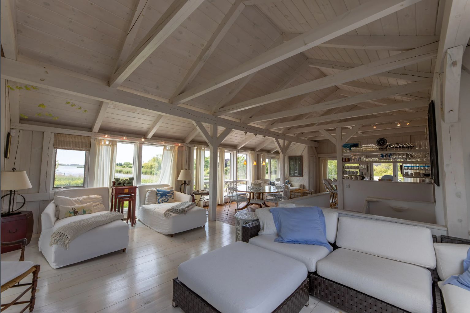 1100 Ocean Road Bridgehampton, NY 11932 - Photo 5 of 13 Gallery Image 5