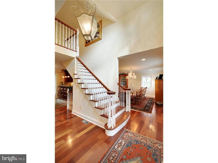 487 Glenwyth Road Wayne, PA 19087 - Photo 3 of 25 Foyer