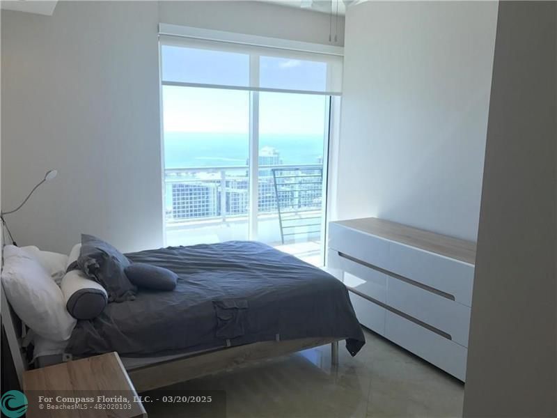 60 Southwest 13th Street, Unit 4801 Miami, FL 33130 - Photo 11 of 15