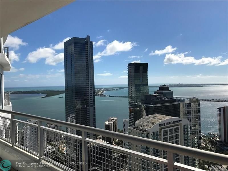 60 Southwest 13th Street, Unit 4801 Miami, FL 33130 - Photo 13 of 15