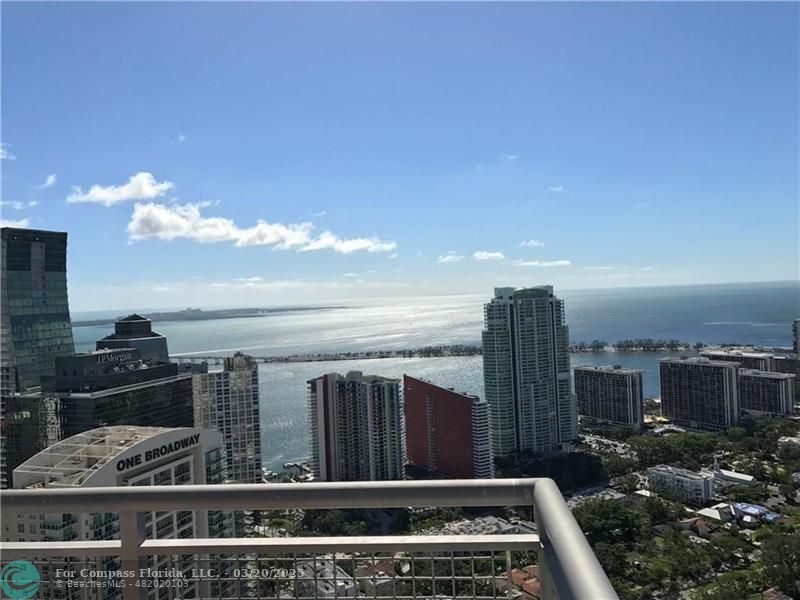 60 Southwest 13th Street, Unit 4801 Miami, FL 33130 - Photo 3 of 15