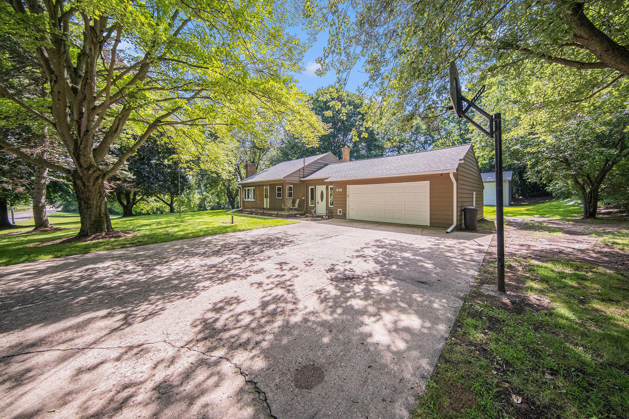 838 South Dettman Road Jackson, MI 49203 - Photo 3 of 36 003_sbp_59_310