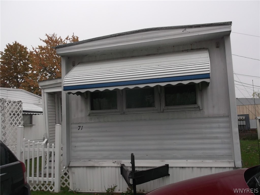 51 Ritchie Avenue Tonawanda, NY 14150 - Photo 1 of 1 Front Exterior