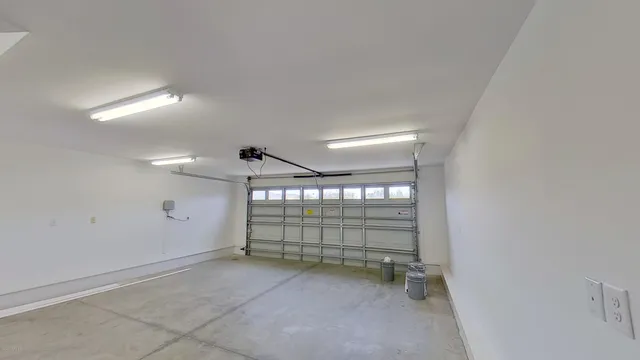 $2,300 | 7345 Walking Horse Court, Wilmington, NC 28411