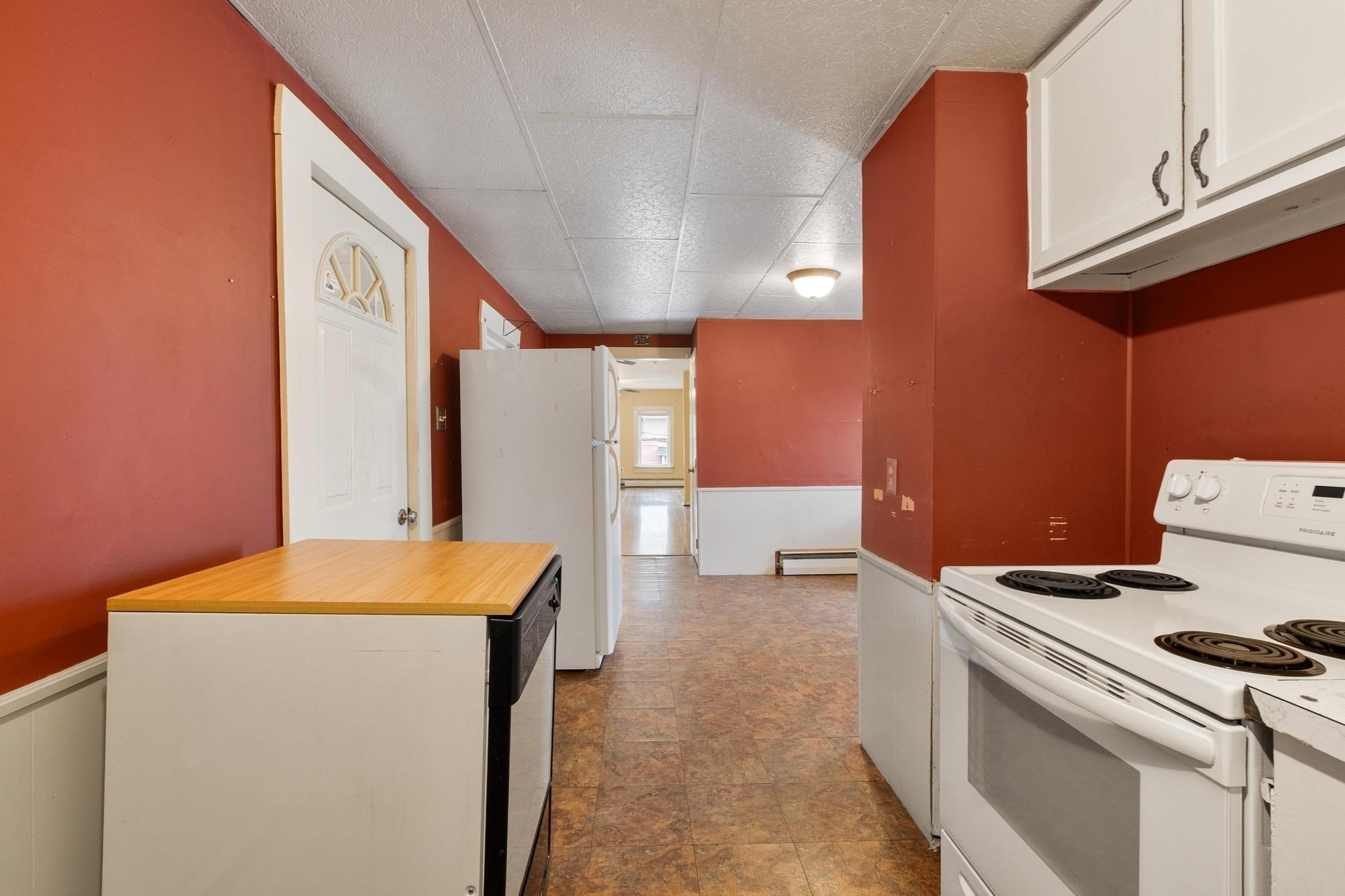 352 Stackpole Street Lowell, MA 01852 - Photo 21 of 40 Gallery Image 21