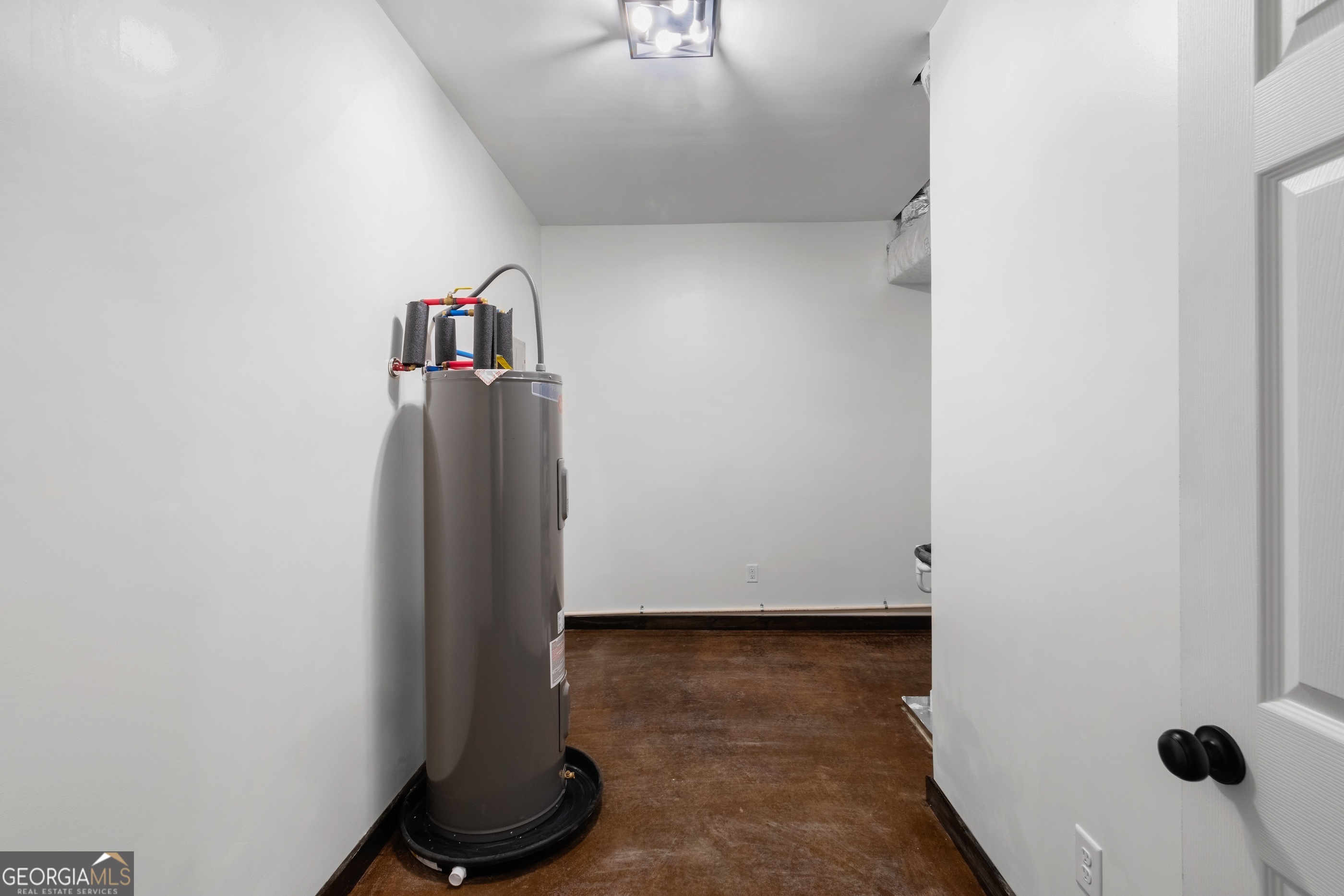 620 Stiles Road, Unit A Epworth, GA 30541 - Photo 20 of 21 a view of a closet