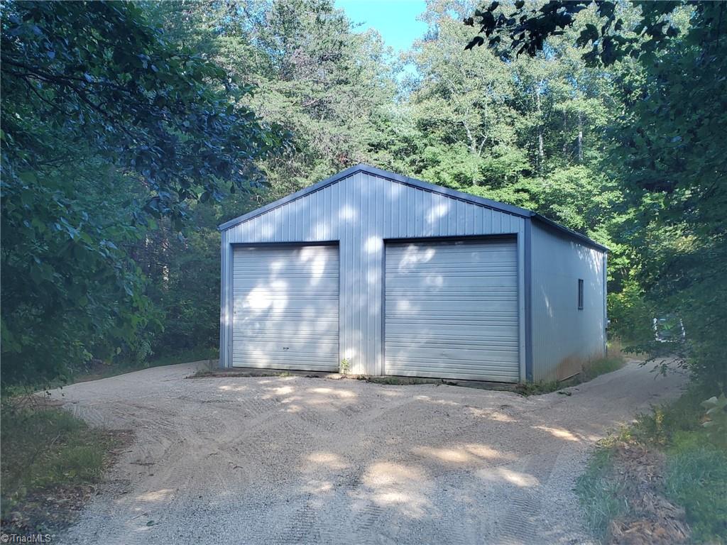 102 Hawks Road King, NC 27021 - Photo 10 of 22