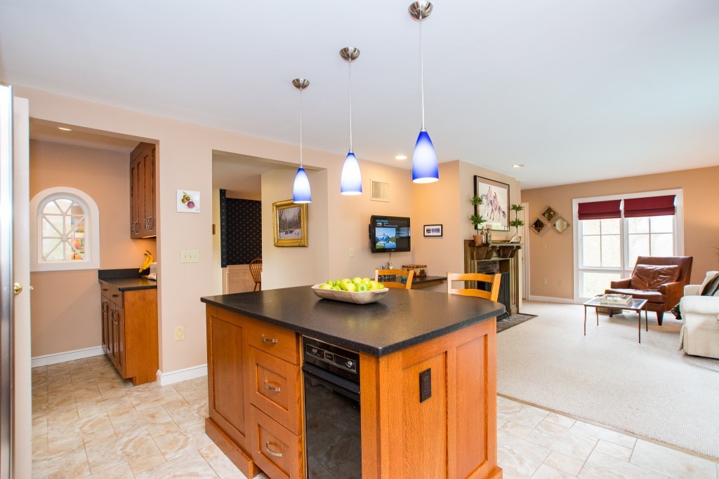 36 Jackson Pond Road, Unit 36 Dedham, MA 02026 - Photo 4 of 30 Gallery Image 4