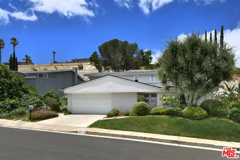 $1,549,000 | 6041 Ellenview Avenue, Woodland Hills, CA 91367