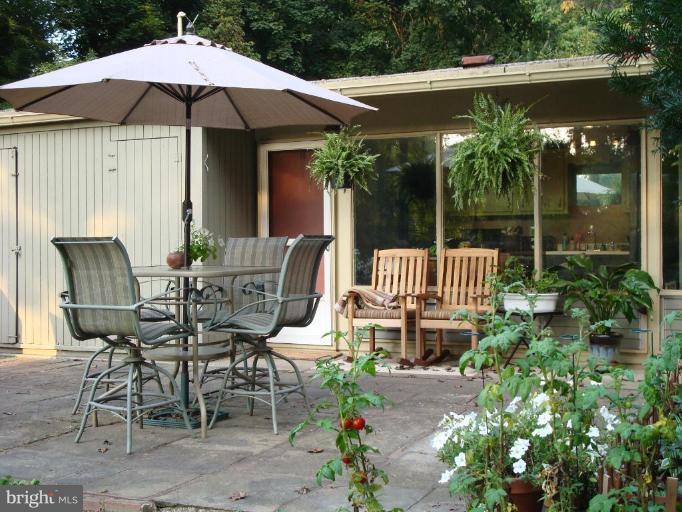 6014 Linganore Road Frederick, MD 21701 - Photo 2 of 14 Patio