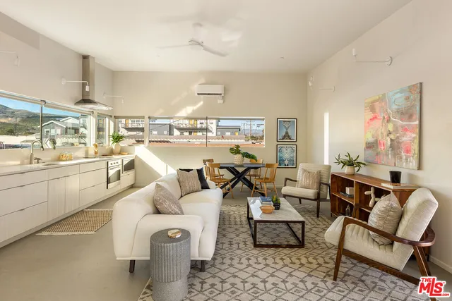 $1,895,000 | 161 North Garden Street, Ventura, CA 93001