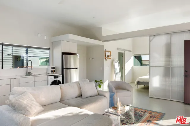 $1,895,000 | 161 North Garden Street, Ventura, CA 93001