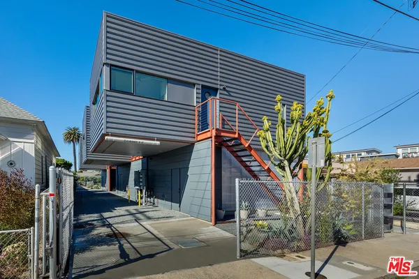 $1,895,000 | 161 North Garden Street, Ventura, CA 93001