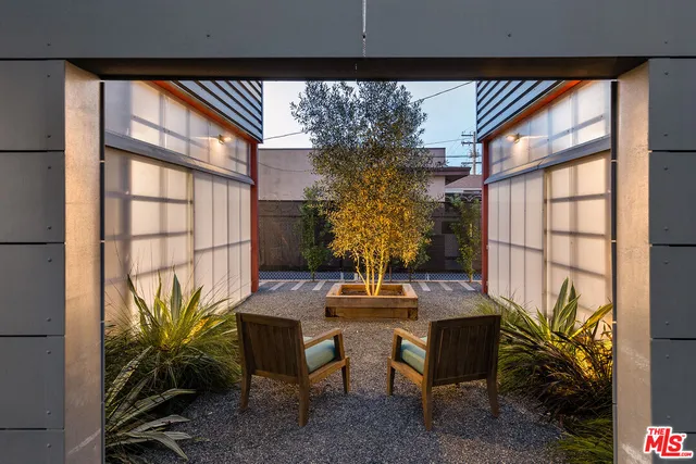 $1,895,000 | 161 North Garden Street, Ventura, CA 93001