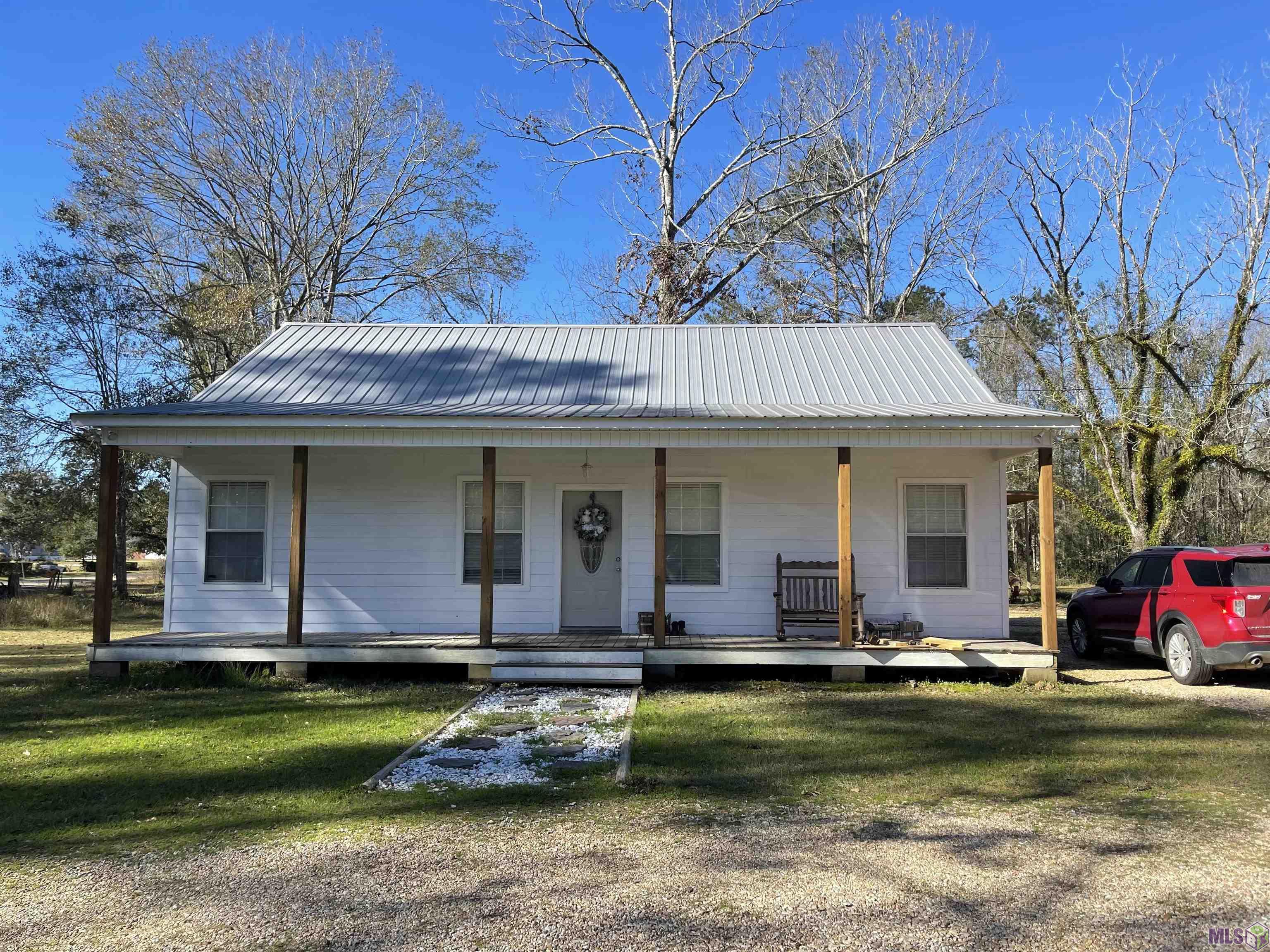 19639 Perrilloux Road Livingston, LA 70754 - Photo 1 of 14 Front