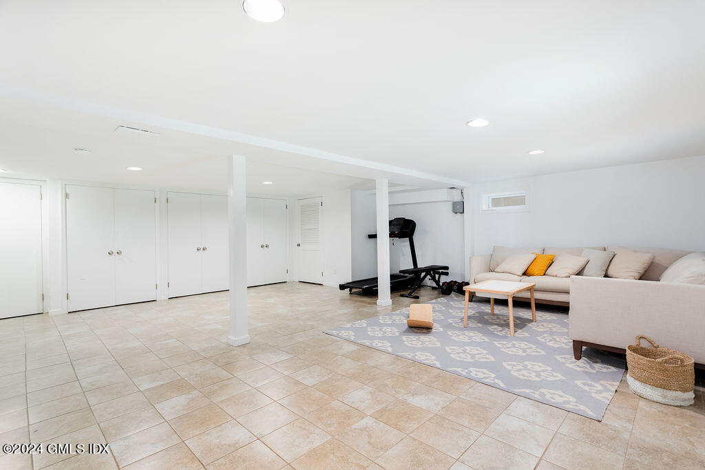 25 Griffith Road Riverside, CT 06878 - Photo 19 of 27