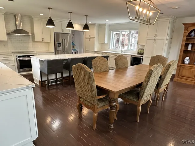 $825,000 | 845 East Main Street, East Aurora, NY 14052