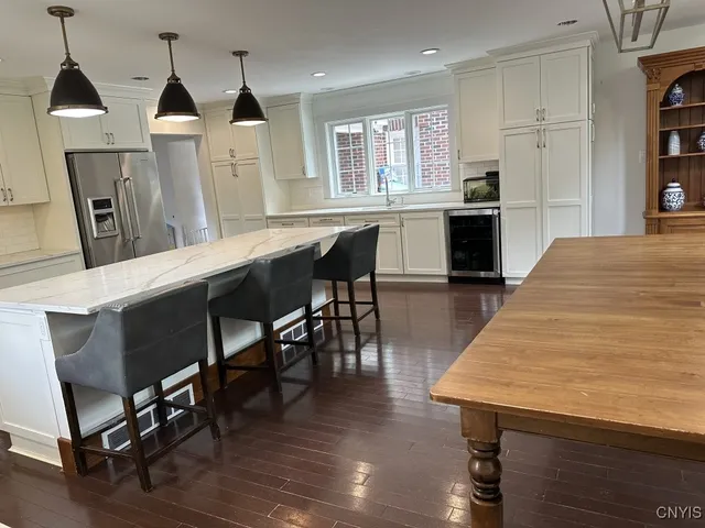 $825,000 | 845 East Main Street, East Aurora, NY 14052