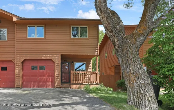 $1,225,000 | 512 South Millward Street, Unit 512, Jackson, WY 83001