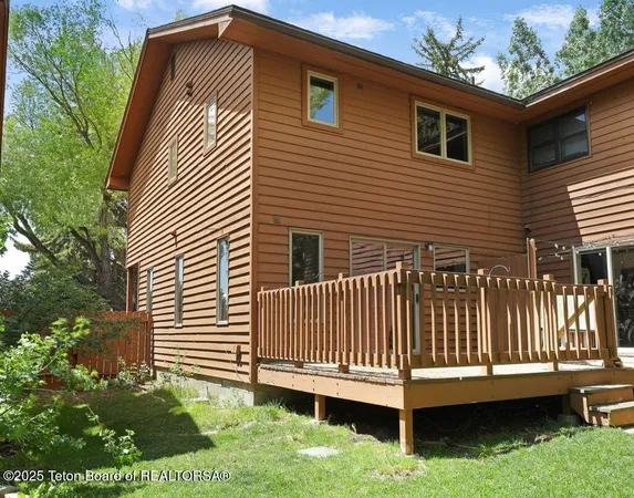 $1,225,000 | 512 South Millward Street, Unit 512, Jackson, WY 83001