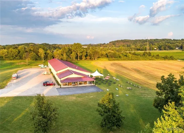 $9,000,000 | 5138 Lower Mountain Road, Cambria, NY 14094