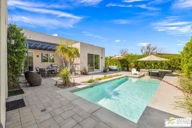 $1,295,000 | 702 Axis Way, Palm Springs, CA 92262