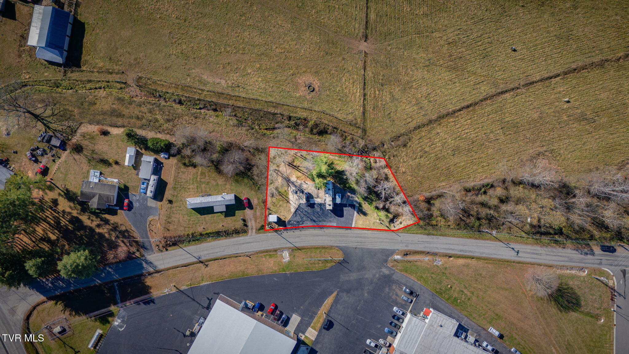 177 Hospital Road Mountain City, TN 37683 - Photo 3 of 19 113a