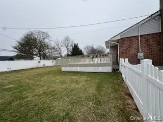 a view of a wrought fence