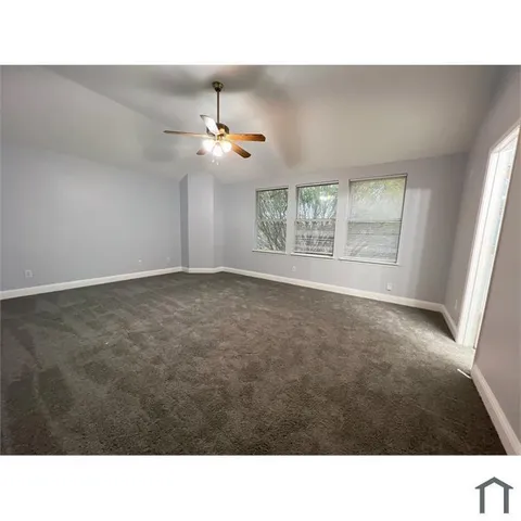 a black and white photo of a room