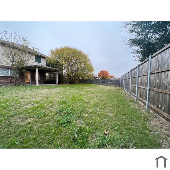 114 Galloping Trail Forney, TX 75126 - Photo 20 of 21 a black and white photo of a big room
