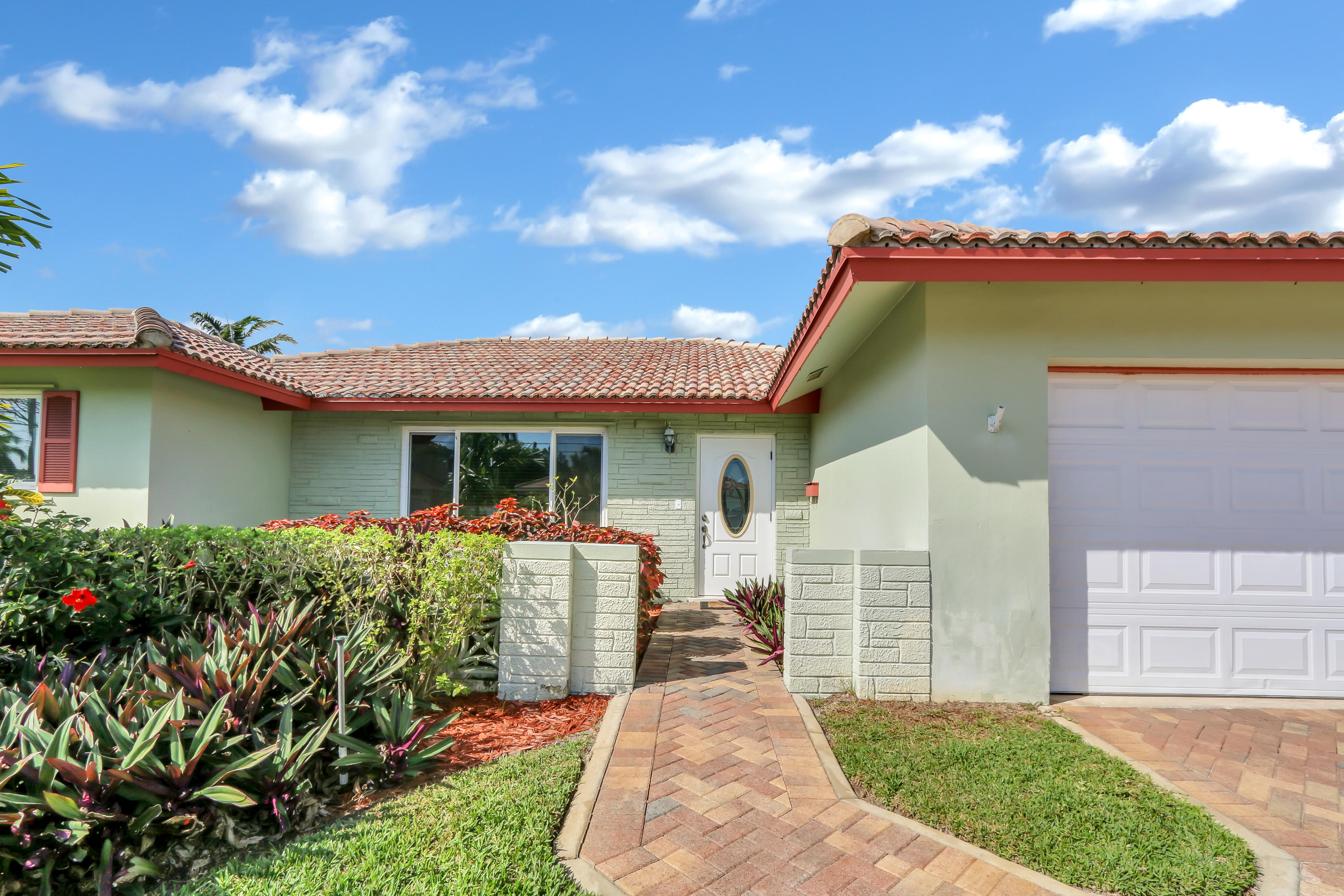1441 Southwest 4th Court Boca Raton, FL 33432 - Photo 9 of 29 Image-2