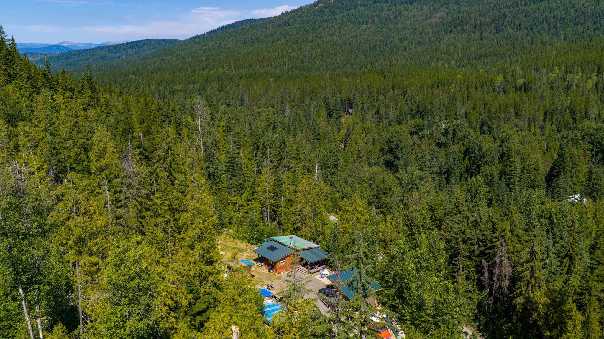 241 Strawberry Creek Road Sandpoint, ID 83864 - Photo 19 of 50