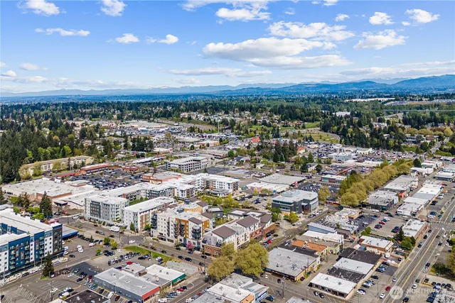 $300,000 | 15100 6th Avenue Southwest, Unit 420, Burien, WA 98166