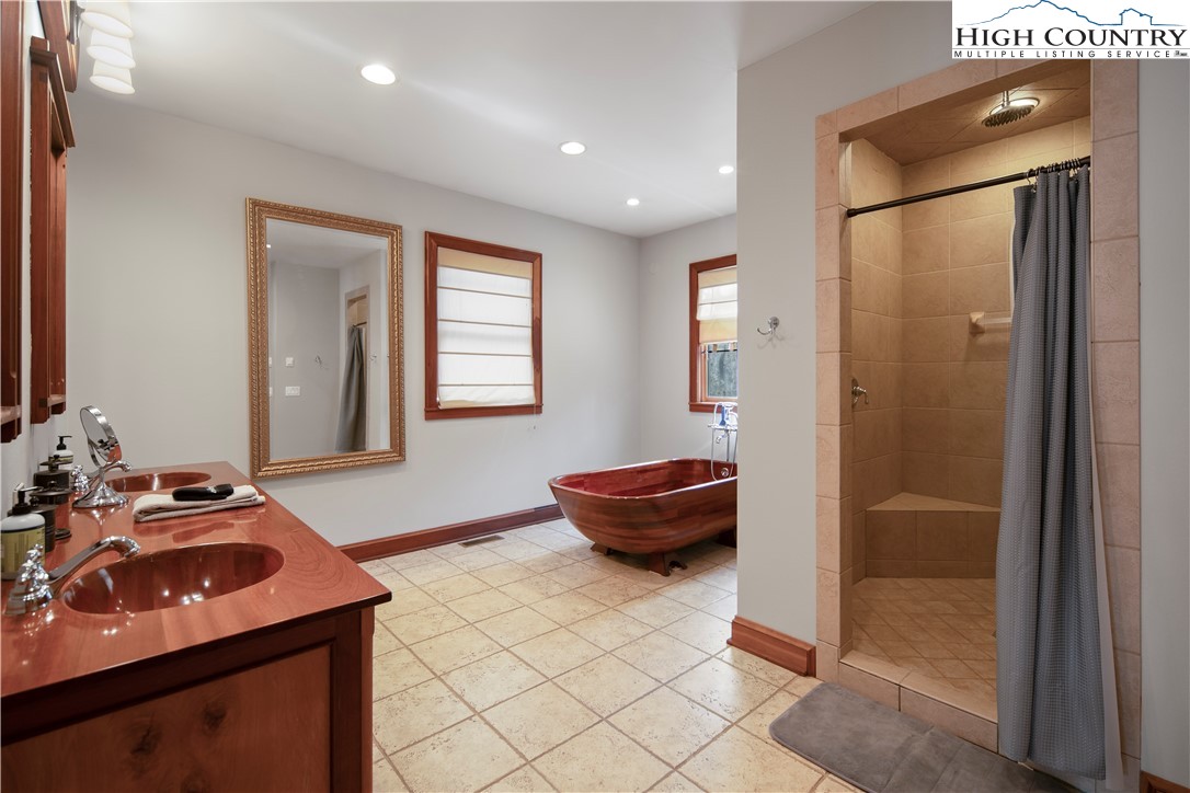 442 Aldridge Road Banner Elk, NC 28604 - Photo 17 of 50 a room with furniture and window